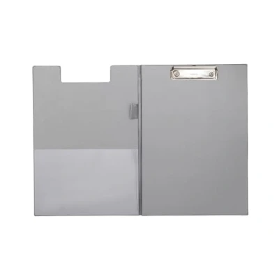 Abbildung von MAUL Schreibmappe A4 Mappe aus Pappe mit Folienüberzug zum Zuklappen Dokumentenmappe Fach für Papier Praktische Dokumententasche Aufhängen Aktenmappe Büro Silber