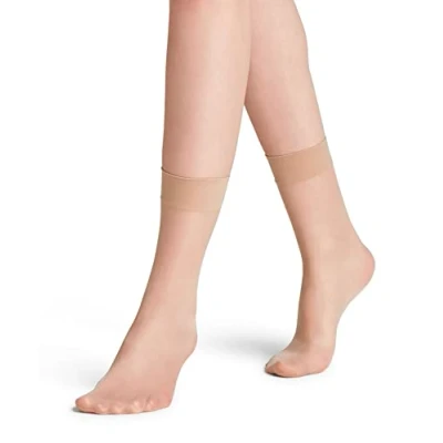Abbildung von FALKE Damen Socken Seidenglatt 15 DEN W SO transparent einfarbig 1 Paar, Beige (Crystal 4409), 35 38