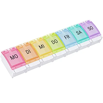 Abbildung von WELLGRO Tablettenbox für 7 Tage Pillendose 1 Fach pro Tag Klappdeckel mit Druckverschluss Material BPA freier Kunststoff (PP) Farbe wählbar, Farbe:Bunt