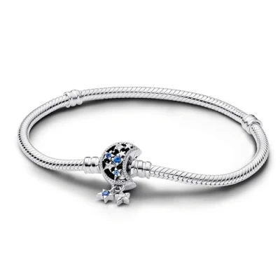 Abbildung von Pandora Moments Damen Armband Silber 592819C01 17