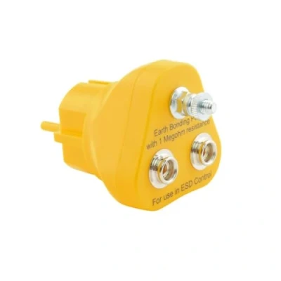 Abbildung von BERNSTEIN ESD Erdungsstecker 2 x 1 MOhm und M5 Anschluss 1x Schraubanschluss für 4 mm Öse, 2x 10 Druckknöpfe, Sicherheitswiderstand