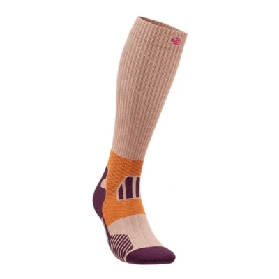 Abbildung von BAUERFEIND Trailrunning Socken „Trail Run Compression Socks“, Damen Sportsocken mit Kompression, Stabilität im Sprunggelenk, 1 Paar