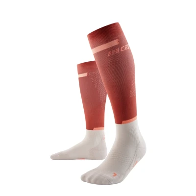 Abbildung von CEP Compression THE RUN Kniestrümpfe, Damen, Größe: Large, Red off white