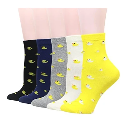 Abbildung von Cansok Damen Crew Neuheit Tier Badeente Socken Geschenk Baumwolle anziehen Wadensocken Packung mit 5
