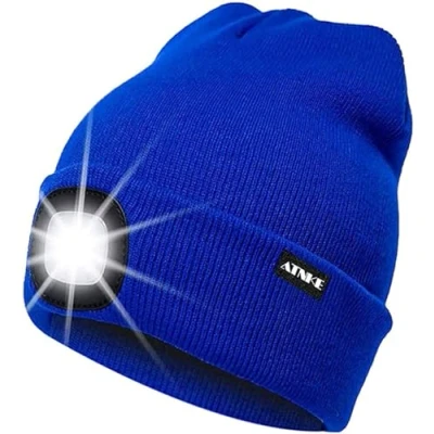 Abbildung von ATNKE LED Beleuchtete Mütze,Wiederaufladbare USB Laufmütze mit Licht Extrem Heller 4 Lampe Winter Warme Stirnlampe für Herren und Damen Geschenke/Blue