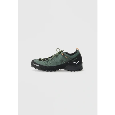 Abbildung von Salewa Damen Wildfire 2 M Sneaker, Raw Grün/Schwarz, 42.5 EU