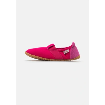 Abbildung von Giesswein SÖLL SLIM FIT Hausschuh für Kinder, Größe: 32, Pink Schuhe