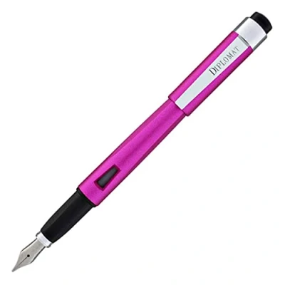 Abbildung von DIPLOMAT D40909025 Füllfederhalter Magnum Rosa Schick und elegant 2 Jahre Garantie