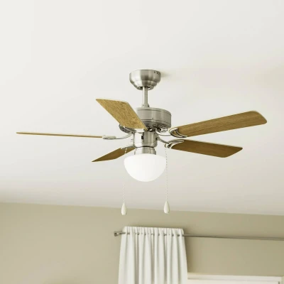 Abbildung von EGLO LED Deckenleuchte »CADIZ Deckenventilator«, 1 flammig, Leuchtmittel E27 wechselbar, Deckenlampe, Ventilator mit Licht, Zugkette, Wendeflügel, Ø 107 cm