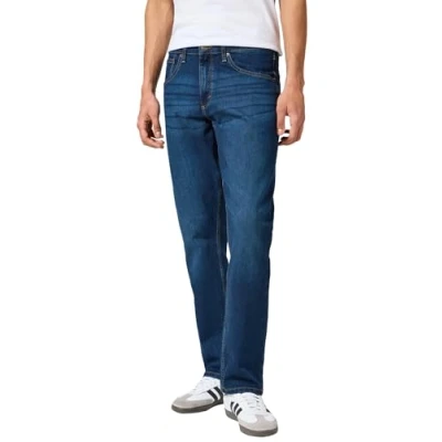 Abbildung von Wrangler Herren Athletic Fit Jeans, Jagged, 31W / 34L