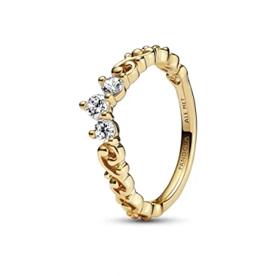 Abbildung von PANDORA Königlicher Wirbel Diadem Ring aus 14 Karat vergoldeter Metalllegierung mit Zirkonia kombinierbar Schmuck Moments Kollektion Größe: 58