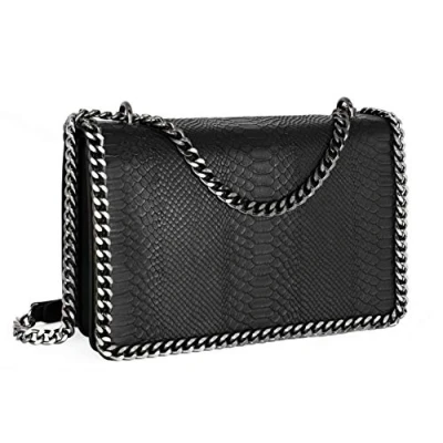 Abbildung von CRAZYCHIC Damen Kette Umhängetasche Schlange Leder Gesteppte Klappe Schultertasche Python Steppmuster Abendtasche Pochette Kettentasche Frauen Modische Handtasche Trendy Tasche Schwarz