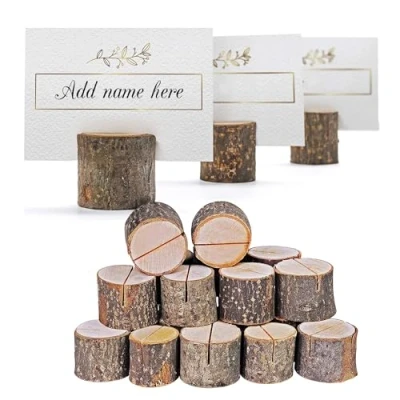Abbildung von THE TWIDDLERS 50 Holz Tischkartenhalters Vintage Tischdeko für Hochzeiten, Weihnachten &amp; Mehr Tischkartenhalter Holz, 3cm Fotohalter, Menükarten, Kartenständer Tische