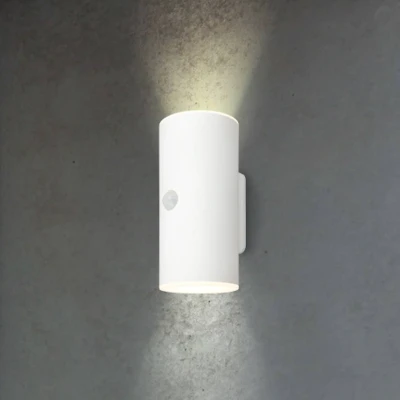 Abbildung von BRILONER LED Wandlampe Akku mit Bewegungsmelder, Dämmerungssensor, 20 sek. Timer, Aussenlampe, Wandleuchte aussen, Strahler außen, Außenleuchte, Außenwandleuchte, 15,5x7x8,5 cm (HxBxT), Weiß
