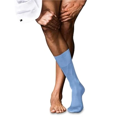 Abbildung von FALKE Damen No. 9 M SO Pure Fil d&#039;Écosse Baumwolle einfarbig 1 Paar Socken, Blau (Arcticblue 6367), 41 42