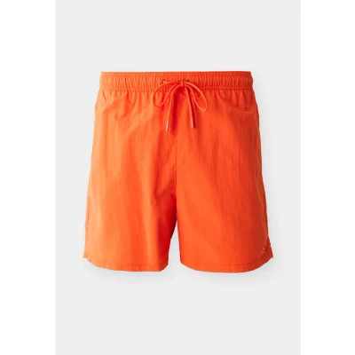 Abbildung von Tommy Hilfiger Essentials Medium Drawstring Badeshorts, Herren, Größe: XL, Brilliant orange