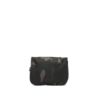Abbildung von Brandit Large Kosmetiktasche, Größe: One Size, Dark camouflage
