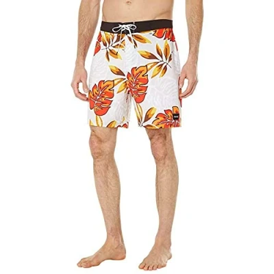 Abbildung von Hurley Phantom Classic 18&#039;, Barely Bone, 44