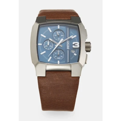 Abbildung von Diesel Herrenuhr Cliffhanger quarz/chrono Uhrwerk 40mm Gehäusegröße mit einem Edelstahlarmband DZ4639