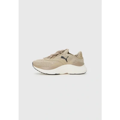 Abbildung von Puma Softride Mayve Trainingsschuh, Damen, Größe: 36, Ice coffee/alpine snow Schuhe