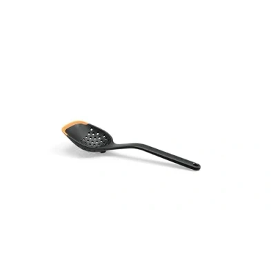 Abbildung von Fiskars Sieblöffel, Länge: 30 cm, Kunststoff/Silikon, Functional Form, Schwarz/Orange, 1027302