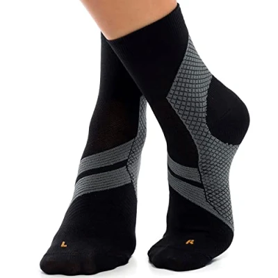 Abbildung von ZaTech Plantarfasziitis Socken, Sport Kompressionsstrümpfe, Kompression unterstützt Ferse, Knöchel und Fußgewölbe, für bessere Durchblutung, reduziert Fußschwellungen (Schwarz/Grau, L, 41 43)