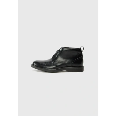 Abbildung von Clarks Herren Aldwin Chukka Stiefel, Schwarzes Leder, 41 EU