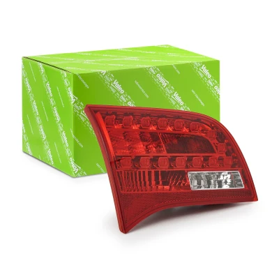 Abbildung von VALEO 043331 Rückleuchte ORIGINAL Teil links innerer mit Glühlampen Lampenträger AUDI: A6 C6 Avant, Allroad kfzteile, mister auto, atp
