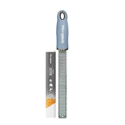Abbildung von Microplane Premium Classic Reibe Zesteur Himmelblau