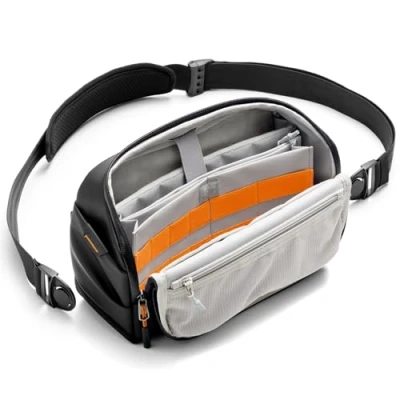 Abbildung von Inateck Umhängetasche Herren, 4L Crossbody Bag Spritzwassergeschützte Tasche Messenger für Kurztrips, öffentliche Verkehrsmittel, Flughäfen, Einkaufen Schwarz