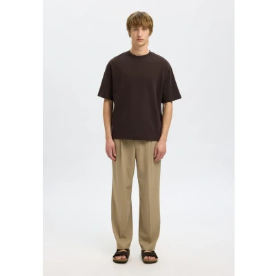 Abbildung von Selected Homme Slhlooseoscar O NECK Tshirt basic, Herren, Größe: Large, Demitasse