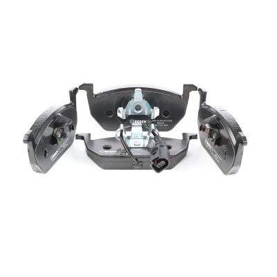 Abbildung von BOSCH 0 986 494 721 Bremsbelagsatz Low Metallic mit integriertem Verschleißsensor Anti Quietsch Blech, Kolbenclip VOLKSWAGEN: Golf 7 kfzteile,