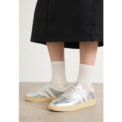 Abbildung von GANT Sneaker LOW SCHNÜRUNG Retro low, Damen, Größe: 37, Weiß Schuhe