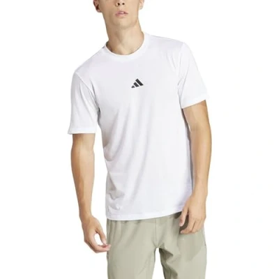 Abbildung von adidas Woven Logo T Shirt Herren
