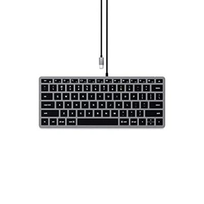 Abbildung von SATECHI Slim W1 kabelgebundene Tastatur mit Hintergrundbeleuchtung Beleuchtete Tasten und USB C Anschluss Für M2/ M1 MacBook Pro/Air, iPad M2 Mac Mini (US englisches Layout)