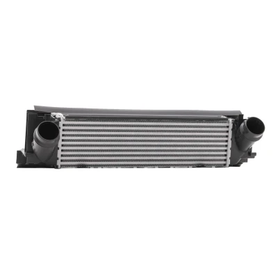 Abbildung von VALEO 818261 Ladeluftkühler Aluminium BMW: 1 Hatchback, 3 Saloon, Touring