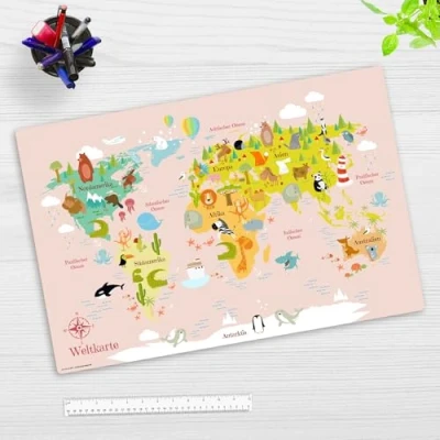 Abbildung von Schreibtischunterlage abwischbar für Kinder Weltkarte in rosa mit Tieren deutsch 60 x 40 cm aus hochwertigem Vinyl Made Germany