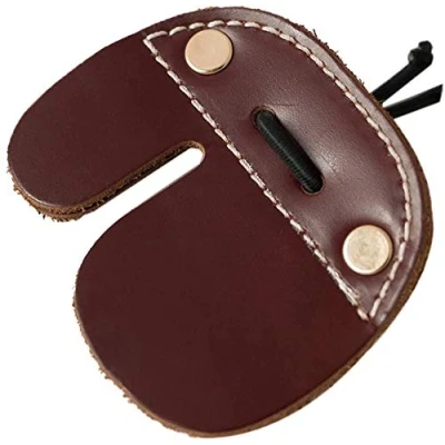 Abbildung von Namvo Kuh Leder Bogenschießen Finger Tab für Recurve Bögen Jagd Protektor braun