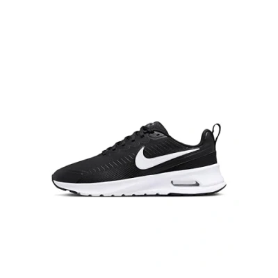 Abbildung von Nike Sportswear AIR MAX Nuaxis Sneaker low, Herren, Größe: 45, black white Schuhe