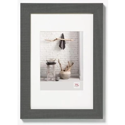 Abbildung von walther design Bilderrahmen grau 24 x 30 cm mit Passepartout, Home Holzrahmen HO430D