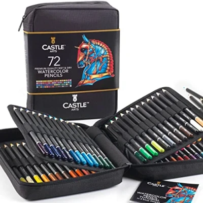 Abbildung von Castle Art Supplies 72 Aquarellstifte Set Leuchtende Pigmente zum Vermischen, Zeichnen und Malen Für erfahrene Künstler, Hobby Profilkünstler I In strapazierfähigem Reißverschlussetui