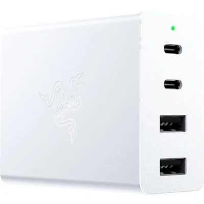 Abbildung von Razer Portables Schnellladegerät USB C GaN Charger (2 und 2 A Anschlüsse, gleichzeitiges Laden mehrerer Geräte) Weiß
