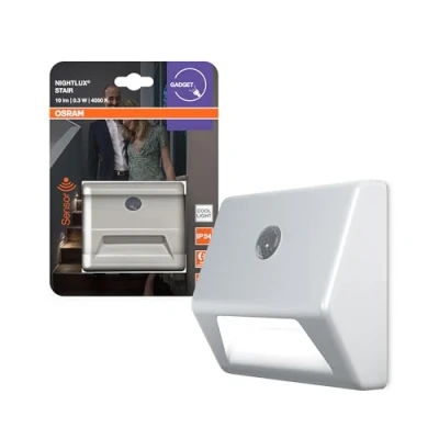 Abbildung von OSRAM NIGHTLUX Stair Nachtlicht, Weiß, Bewegungssensor, IP54, batteriebetrieben, 4000 K kaltweiß, ideal für Treppen und flexible Montage Optionen