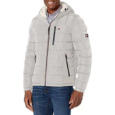 Abbildung von Tommy Hilfiger Herren Midweight Sherpa Lined Hooded Water Resistant Puffer Jacket Mantel, Ice Tech, L