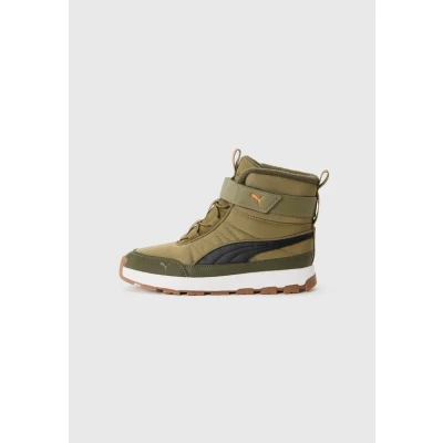 Abbildung von Puma Evolve Unisex Snowboot/Winterstiefel für Kinder, Größe: 28.5, Olive/black/orange Schuhe