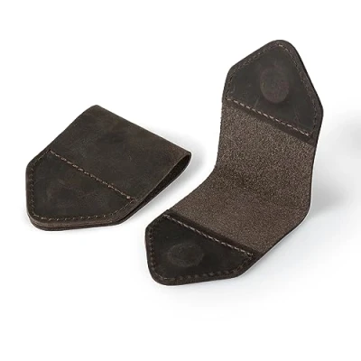 Abbildung von Londo handgefertigtes dreieckiges Lesezeichen aus echtem Leder (2er Set) (Kastanie, Magnetisch)