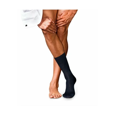Abbildung von Falke NO. 7 Finest Merino Luxury LINE Socken, Herren, Größe: 45/46, Dark navy