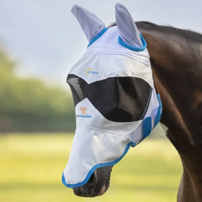 Abbildung von Shires Fliegenmaske mit Ohr und Nase Ultra Pro Wit Warmblut