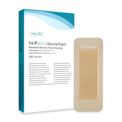 Abbildung von MedVanceTM Silikon Silikonkleber Schaumstoffverband, Verbandgröße 5 cm x 12.5 (3 8.5 Wundkissen), Karton mit Verbänden