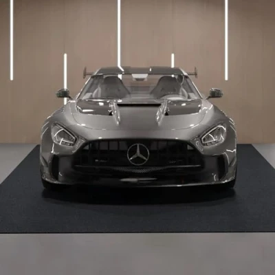 Abbildung von VEVOR Garagenbodenmatte 1493,52 x 1828,8 2,4 mm Werkstattboden 820 850 g/m² Garagenboden Filz &amp; TPE Öl Auffangmatte Garagenmatte Servicematte Bodenschutz Bodenplatten für Garage